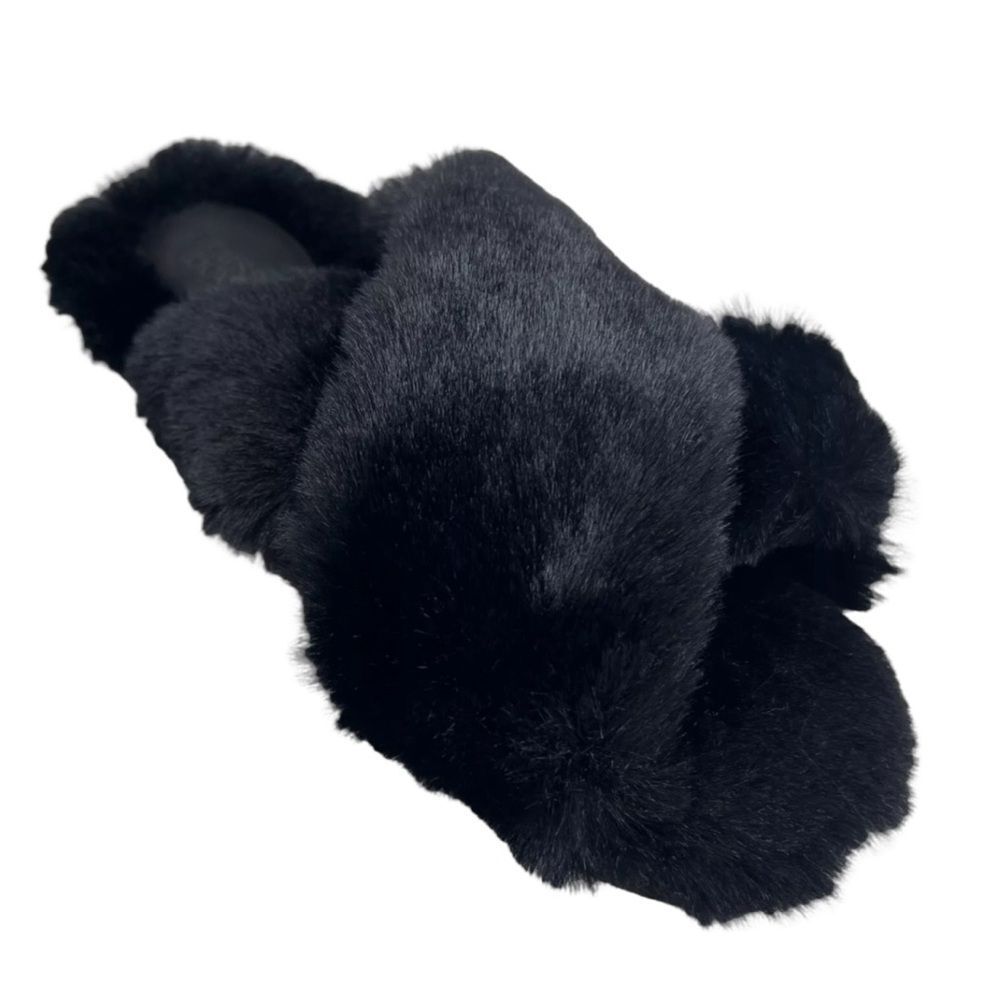 Stars Above Faux Fur Crisscross Slippers | Size 5/6